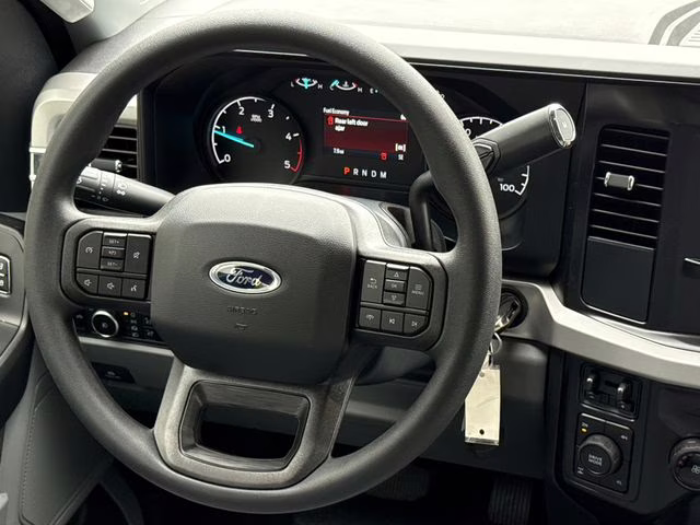 2026 Oxford White Ford Super Duty F-250 SRW XLT 4X4 Truck