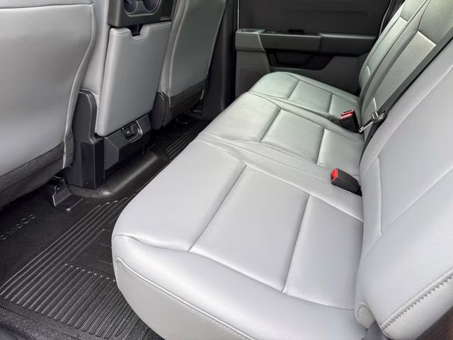 2026 Oxford White Ford Super Duty F-250 SRW XLT 4X4 Truck