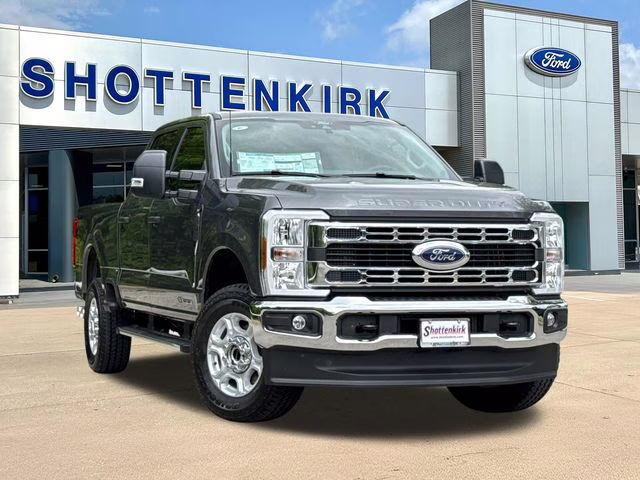 2026 Gray Ford Super Duty F-250 SRW XLT 4X4 Truck