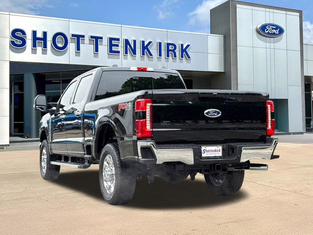 2026 Black Ford Super Duty F-250 SRW Lariat 4X4 Truck