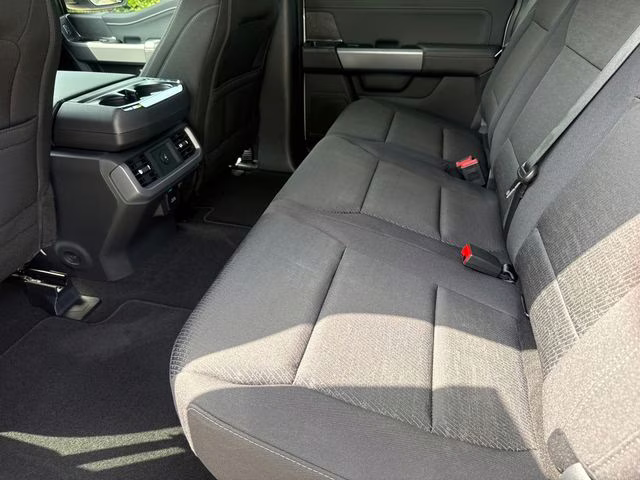 2026 Oxford White Ford F-150 XLT 4X4 Truck