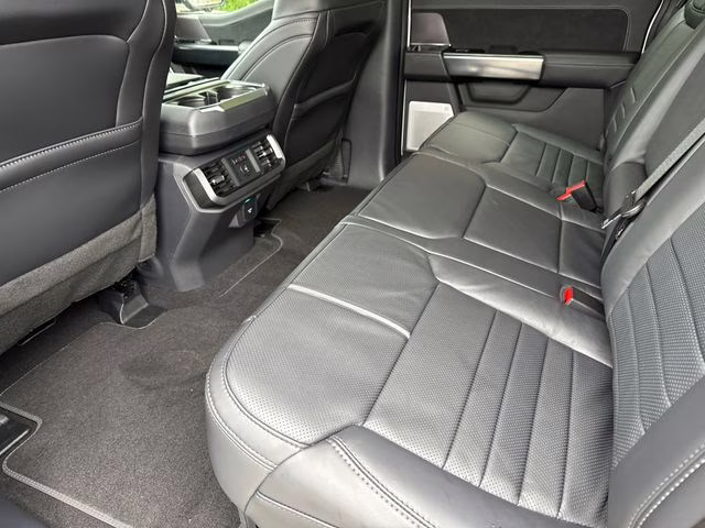 2026 White Ford F-150 Platinum 4X4 Truck