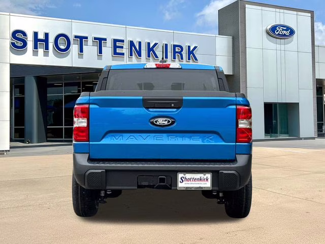 2026 Blue Ford Maverick XLT FWD Truck