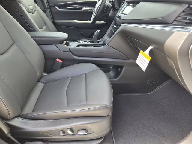 2026 Crystal White Tricoat Cadillac XT5 Premium Luxury FWD SUV