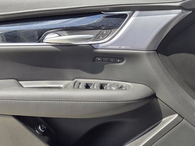 2026 Crystal White Tricoat Cadillac XT5 Premium Luxury FWD SUV