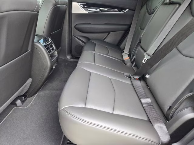 2026 Crystal White Tricoat Cadillac XT5 Premium Luxury FWD SUV