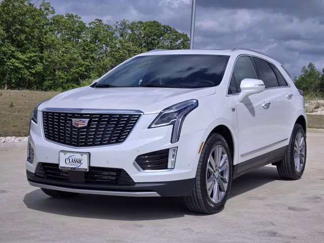 2026 Crystal White Tricoat Cadillac XT5 Premium Luxury FWD SUV