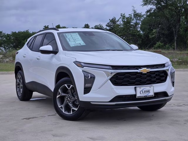 2026 Summit White Chevrolet Trax LT FWD SUV