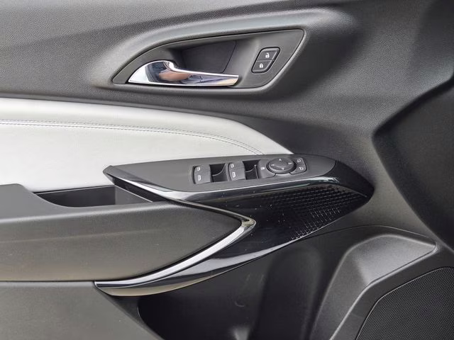 2026 Summit White Chevrolet Trax LT FWD SUV