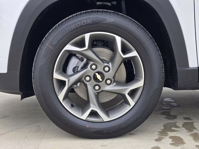 2026 Summit White Chevrolet Trax LT FWD SUV
