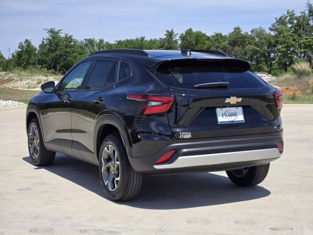 2026 Mosaic Black Metallic Chevrolet Trax LT FWD SUV