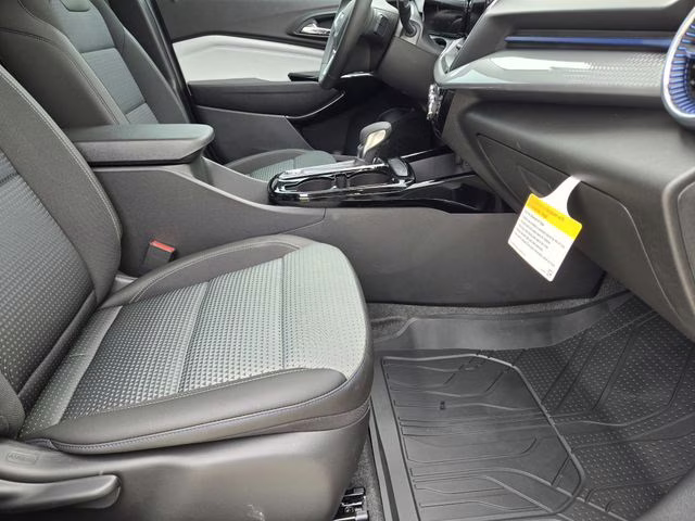 2026 Sterling Gray Metallic Chevrolet Trax LT FWD SUV