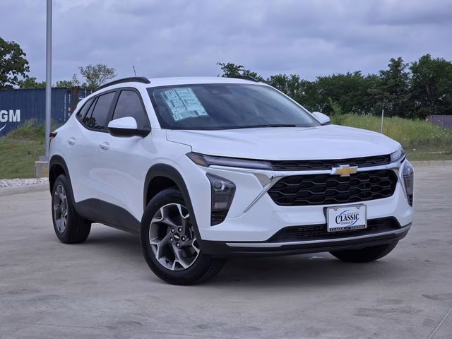 2026 Summit White Chevrolet Trax LT FWD SUV