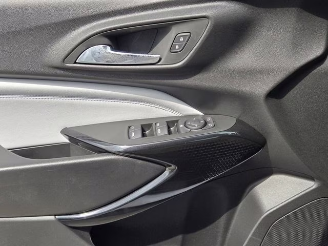 2026 Summit White Chevrolet Trax LT FWD SUV