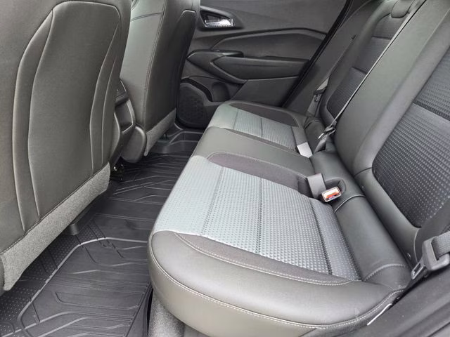 2026 Summit White Chevrolet Trax LT FWD SUV