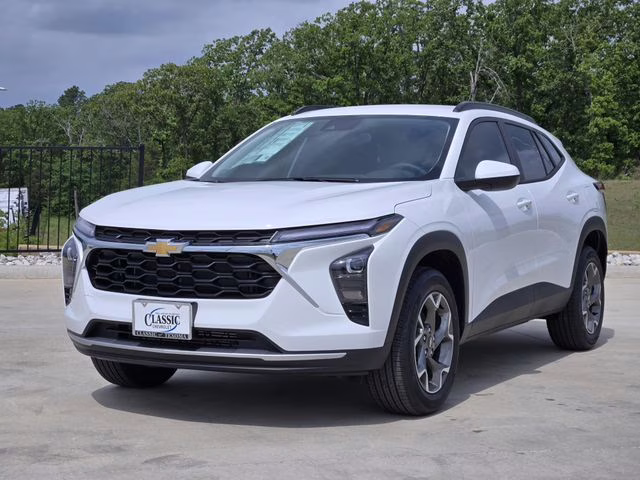 2026 Summit White Chevrolet Trax LT FWD SUV
