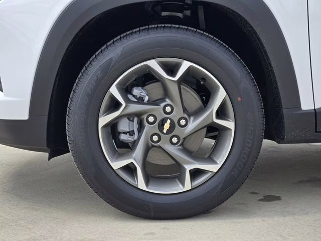 2026 Summit White Chevrolet Trax LT FWD SUV