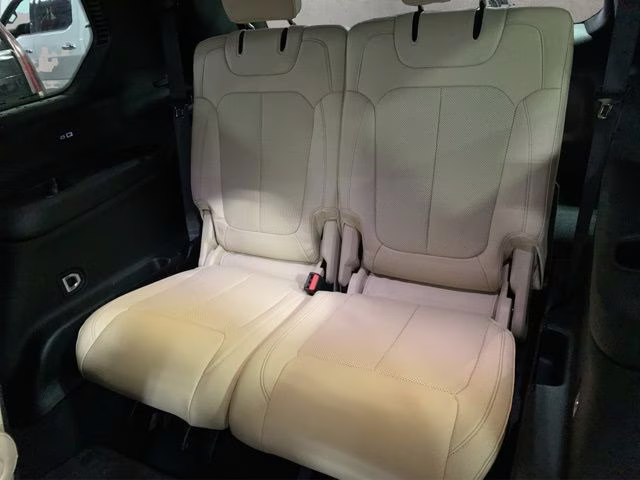 2024 Bright White Clearcoat Jeep Grand Cherokee L Limited 4X4 SUV