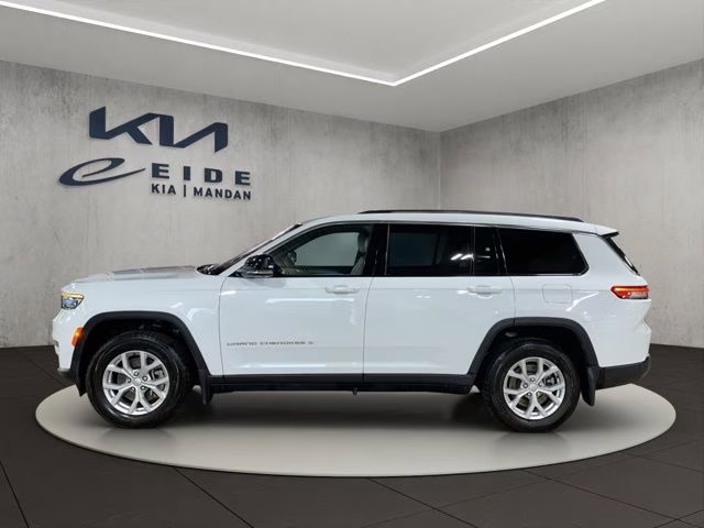 2024 Bright White Clearcoat Jeep Grand Cherokee L Limited 4X4 SUV