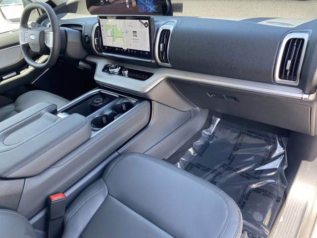 2026 Space Silver Metallic Ford Expedition Active RWD SUV