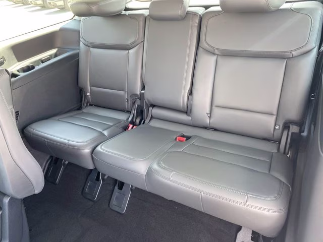 2026 Space Silver Metallic Ford Expedition Active RWD SUV