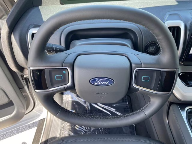 2026 Space Silver Metallic Ford Expedition Active RWD SUV