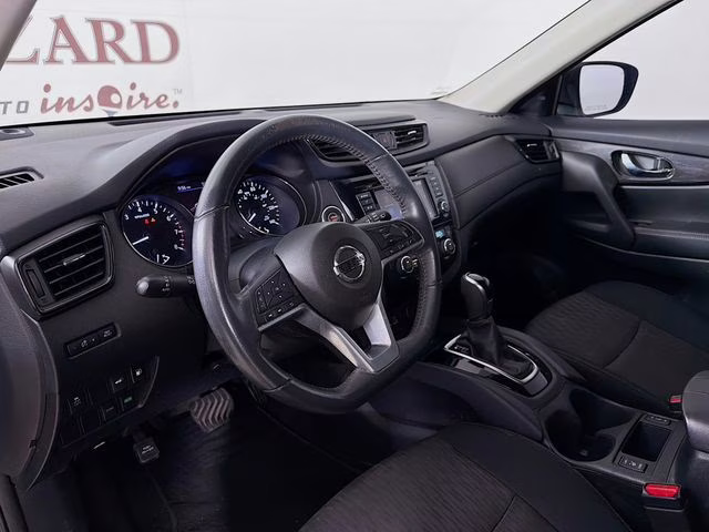 2018 Gun Metallic Nissan Rogue SV FWD SUV