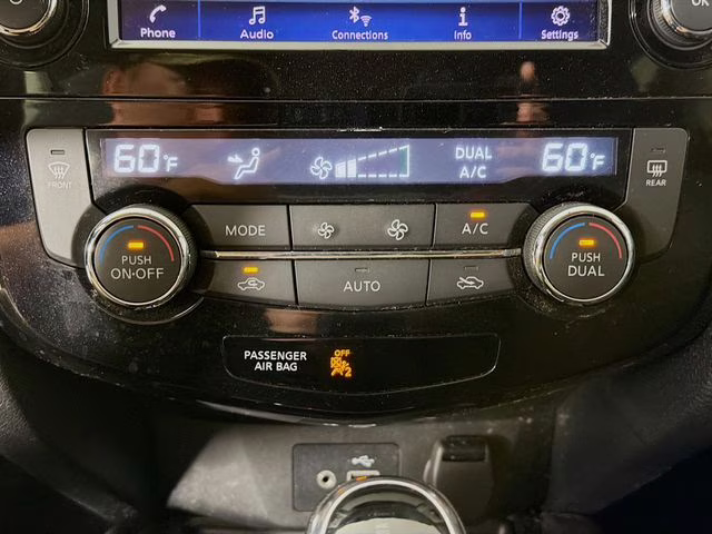 2018 Gun Metallic Nissan Rogue SV FWD SUV