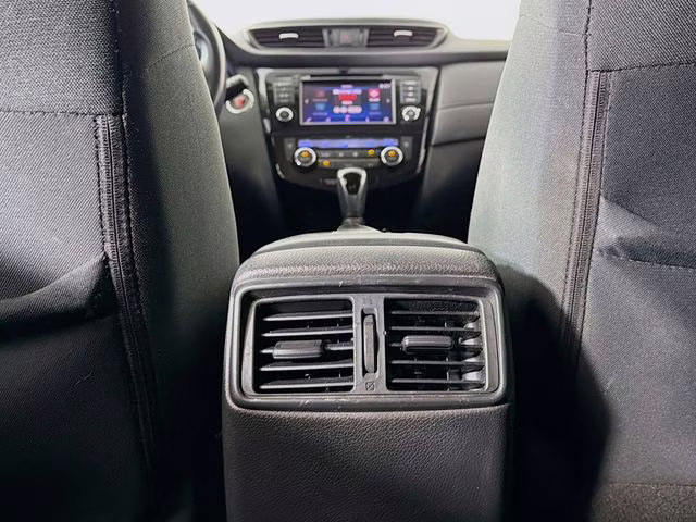 2018 Gun Metallic Nissan Rogue SV FWD SUV