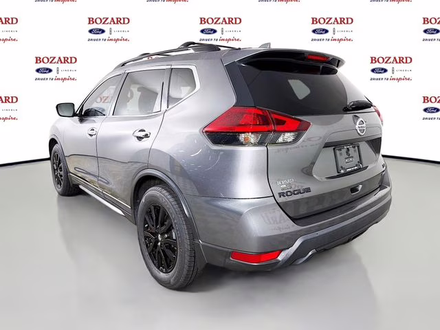 2018 Gun Metallic Nissan Rogue SV FWD SUV