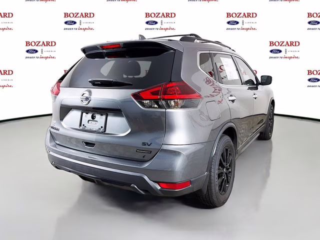 2018 Gun Metallic Nissan Rogue SV FWD SUV