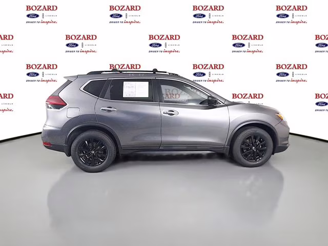2018 Gun Metallic Nissan Rogue SV FWD SUV
