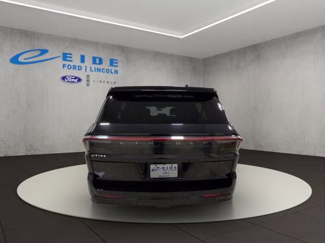 2025 Infinite Black Metallic Clearcoat Lincoln Navigator L Reserve 4X4 SUV