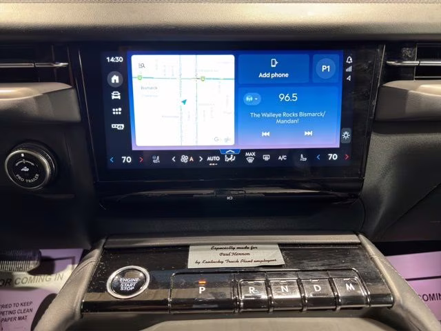 2025 Infinite Black Metallic Clearcoat Lincoln Navigator L Reserve 4X4 SUV