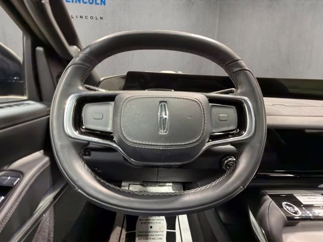 2025 Infinite Black Metallic Clearcoat Lincoln Navigator L Reserve 4X4 SUV