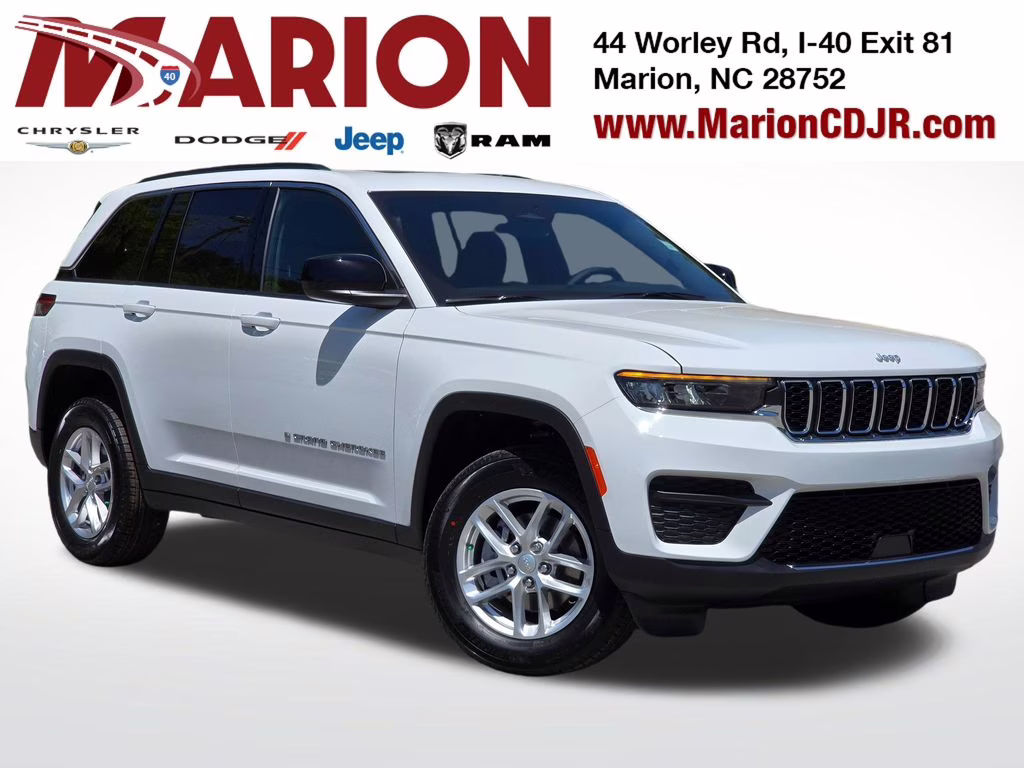 2026 Bright White Clearcoat Jeep Grand Cherokee Laredo X 4X4 SUV