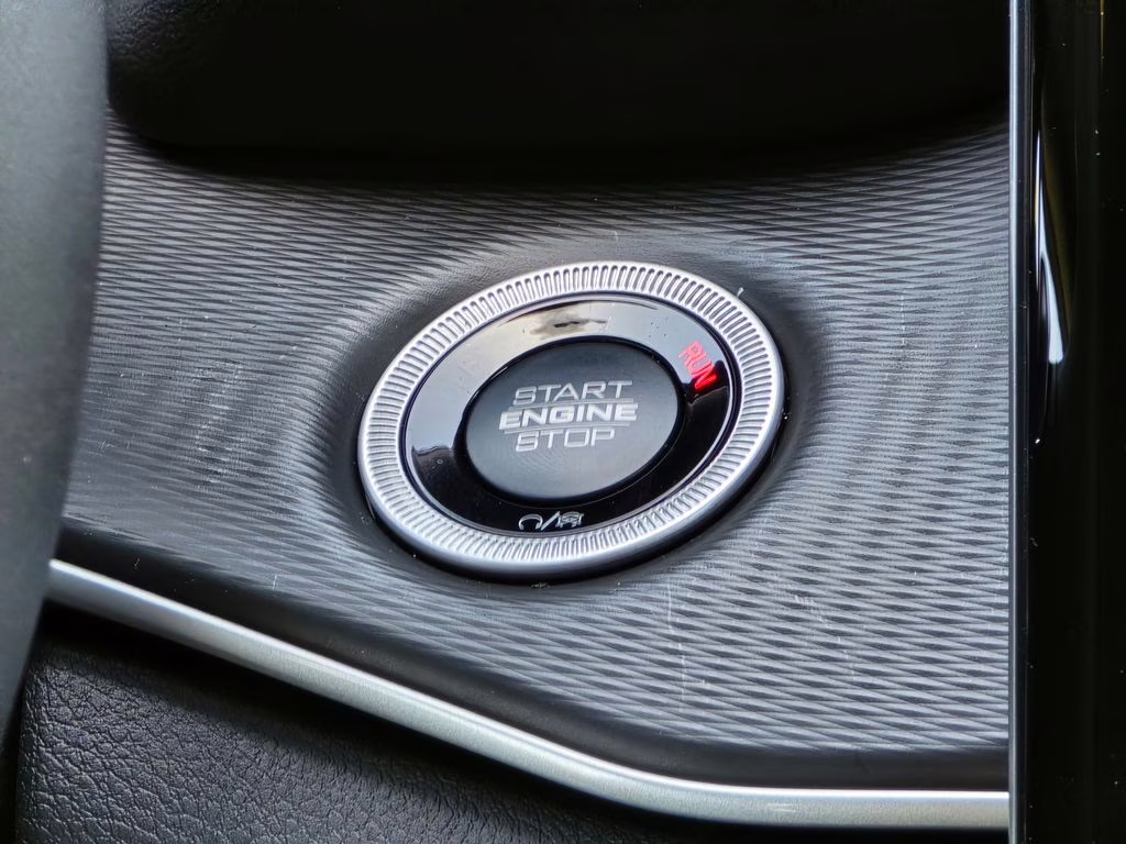 2026 Bright White Clearcoat Jeep Grand Cherokee Laredo X 4X4 SUV