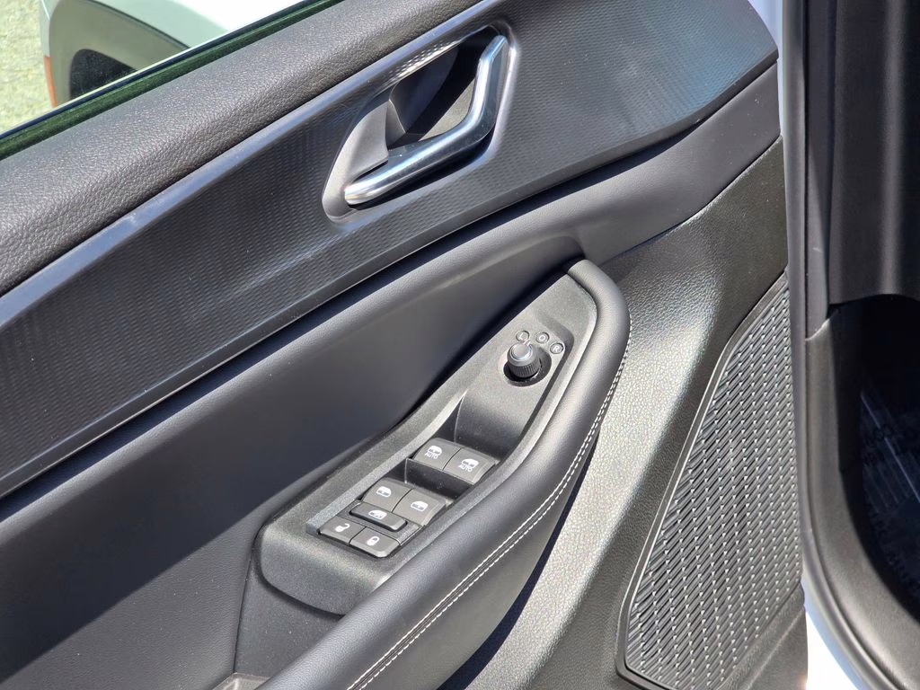 2026 Bright White Clearcoat Jeep Grand Cherokee Laredo X 4X4 SUV