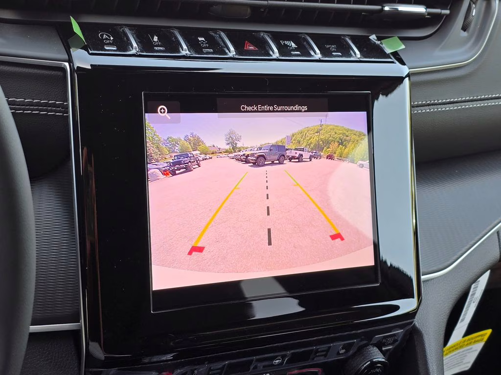 2026 Bright White Clearcoat Jeep Grand Cherokee Laredo X 4X4 SUV