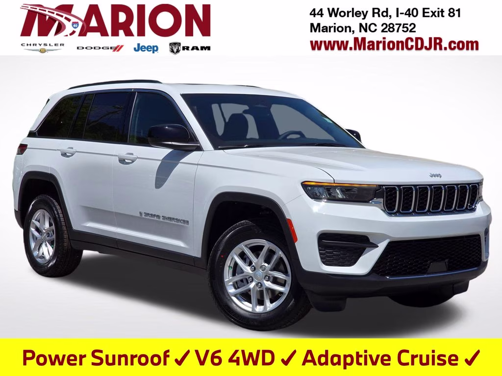 2026 Bright White Clearcoat Jeep Grand Cherokee Laredo X 4X4 SUV