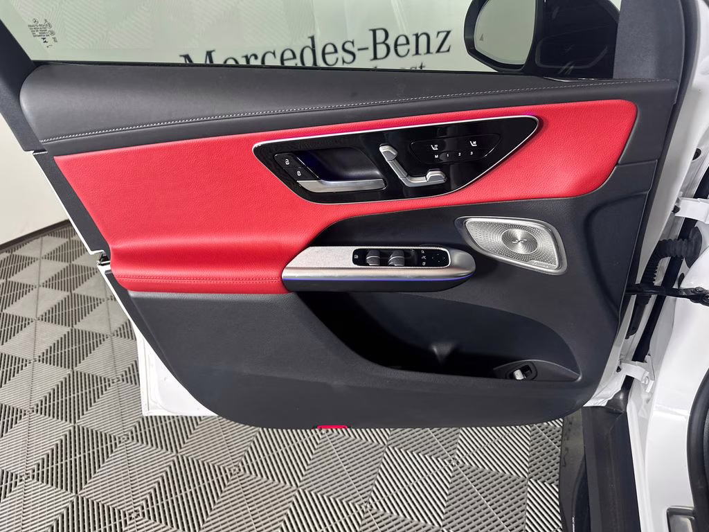 2024 MANUFAKTUR Moonlight White Metallic Mercedes-Benz GLC GLC 43 AMG AWD SUV