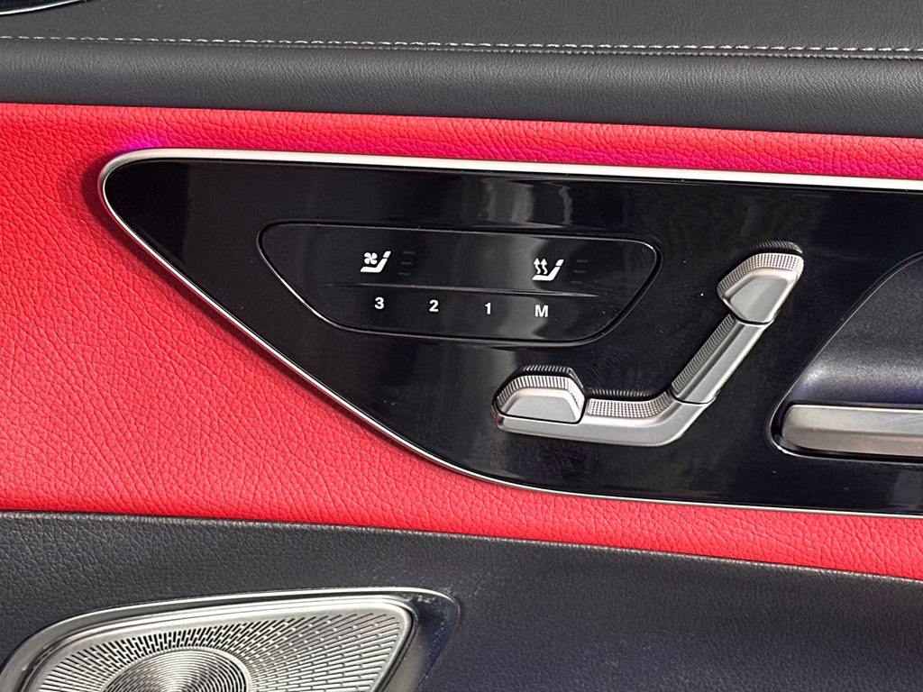 2024 MANUFAKTUR Moonlight White Metallic Mercedes-Benz GLC GLC 43 AMG AWD SUV