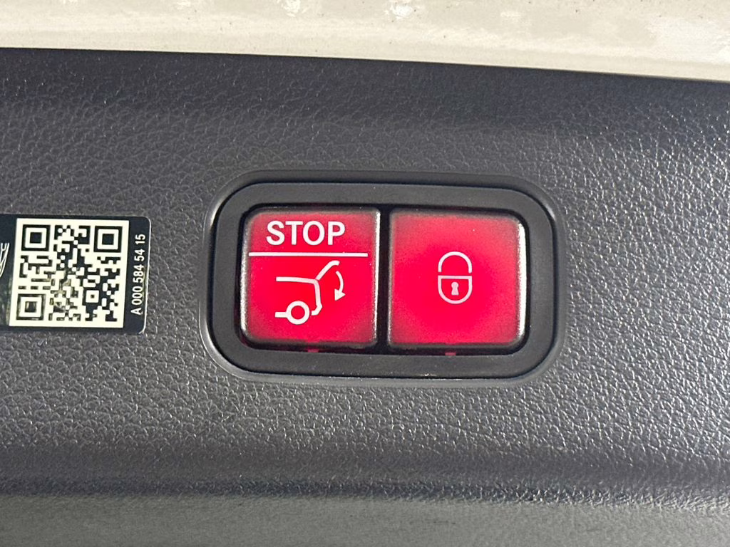 2024 MANUFAKTUR Moonlight White Metallic Mercedes-Benz GLC GLC 43 AMG AWD SUV