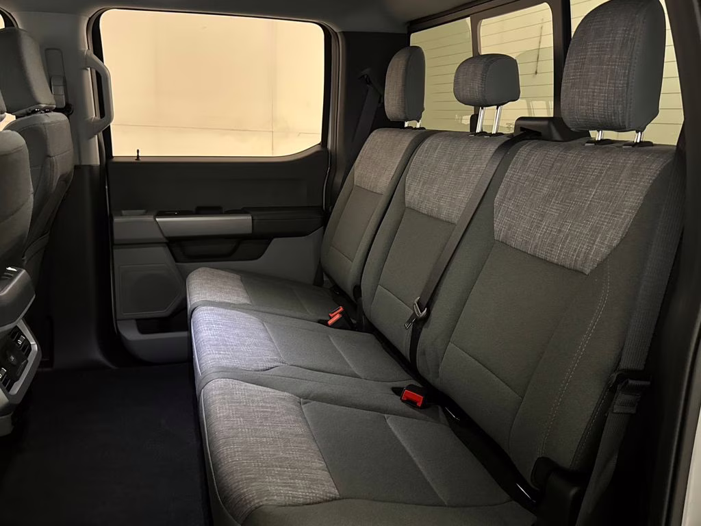 2026 Avalanche Ford Super Duty F-250 SRW XLT 4X4 Truck