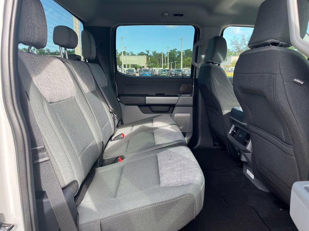 2026 Avalanche Ford Super Duty F-250 SRW XLT 4X4 Truck