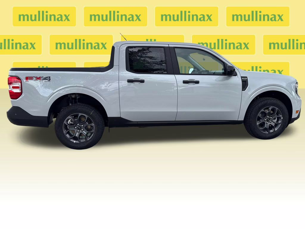 2026 Space White Metallic Ford Maverick XLT AWD Truck