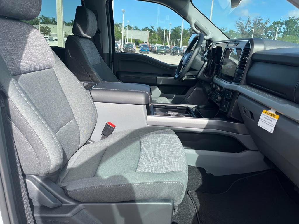 2026 Avalanche Ford Super Duty F-250 SRW XLT 4X4 Truck