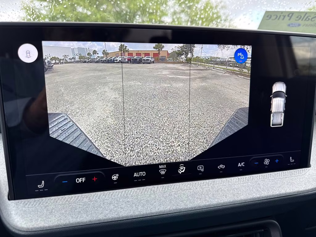 2026 Space White Metallic Ford Maverick XLT AWD Truck