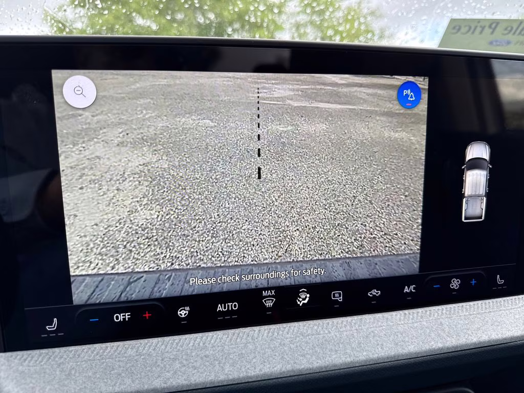 2026 Space White Metallic Ford Maverick XLT AWD Truck