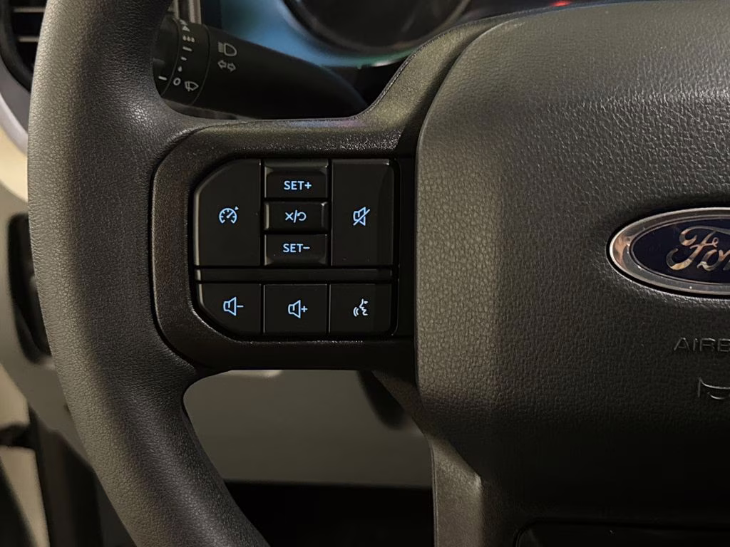 2026 Avalanche Ford Super Duty F-250 SRW XLT 4X4 Truck